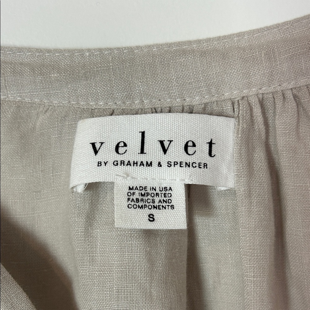 Velvet by Graham & Spencer 100% Linen Boxy Blouse - Size S - Picture 2 of 4